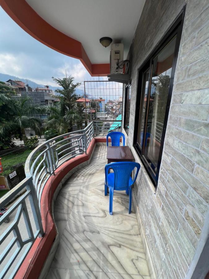 Hotel Donosti Pokhara Eksteriør bilde