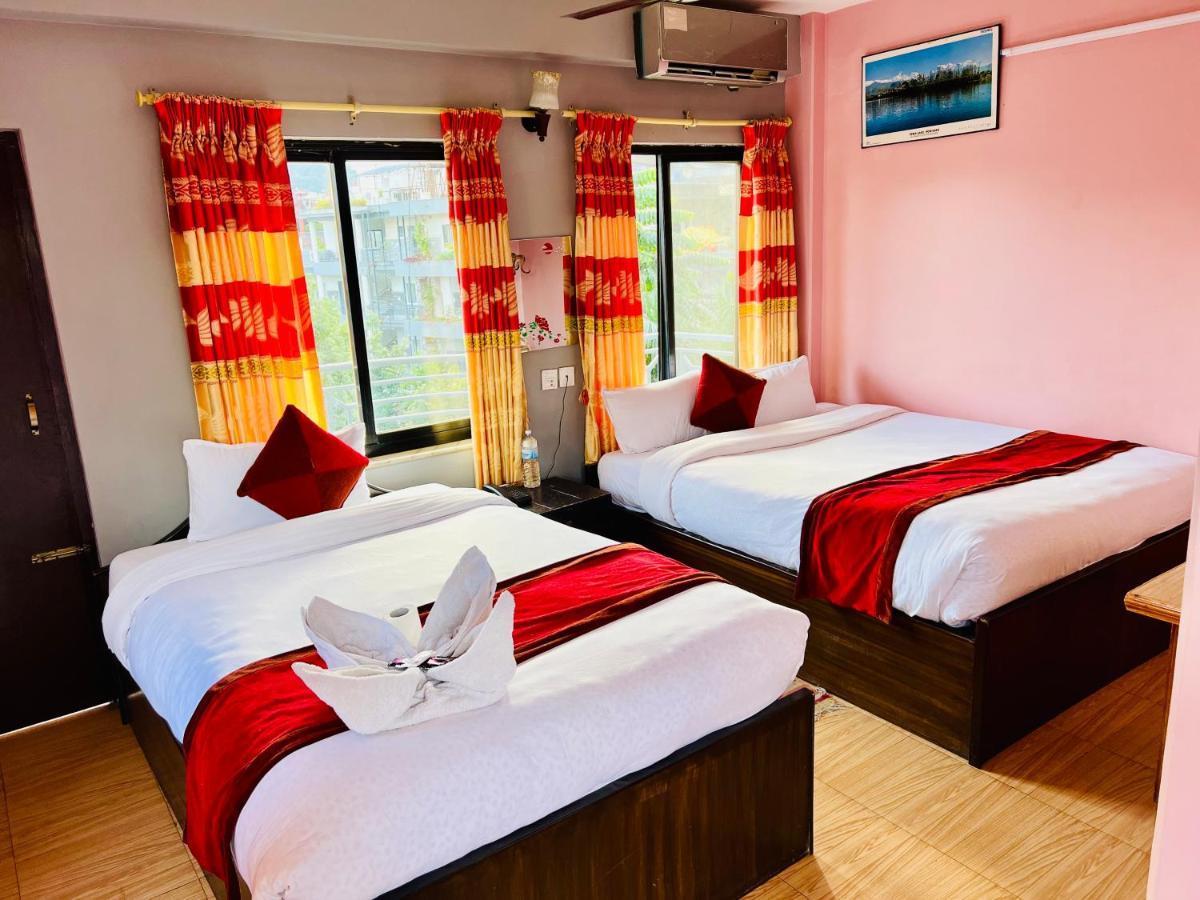 Hotel Donosti Pokhara Eksteriør bilde