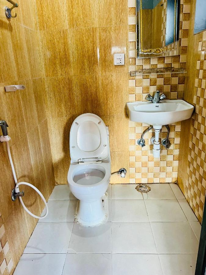 Hotel Donosti Pokhara Eksteriør bilde