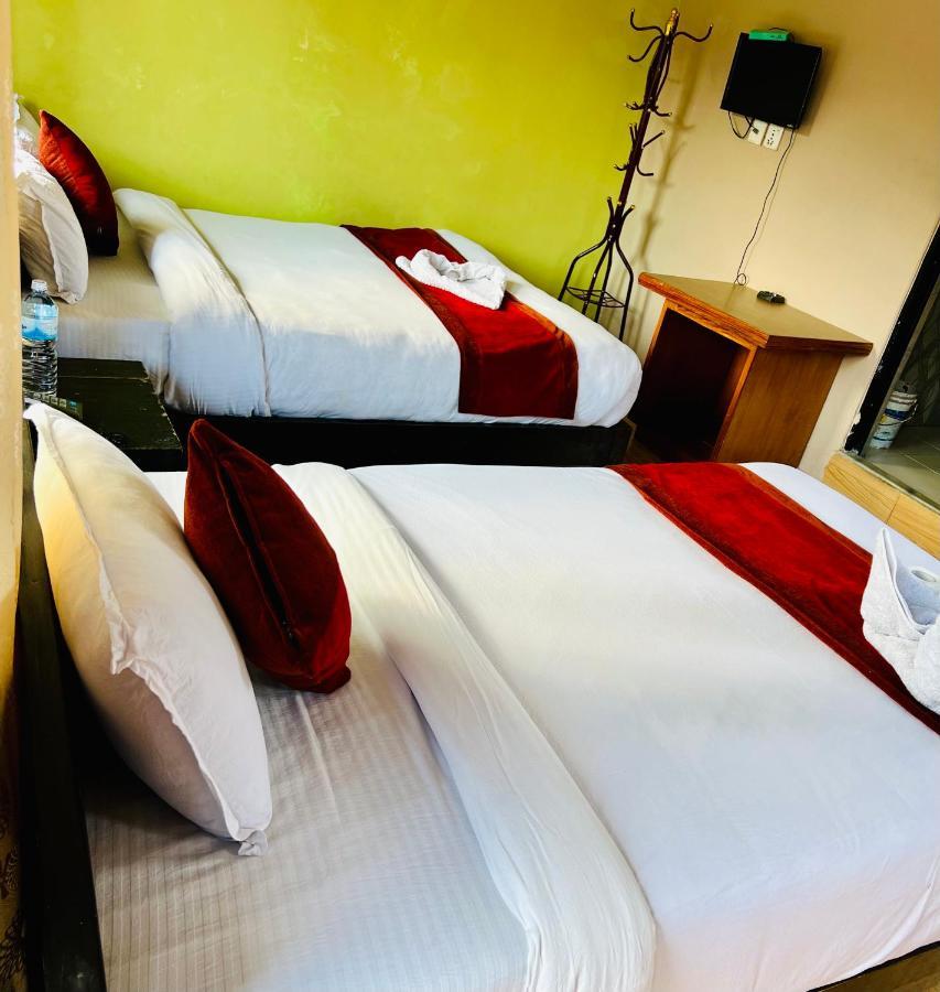 Hotel Donosti Pokhara Eksteriør bilde