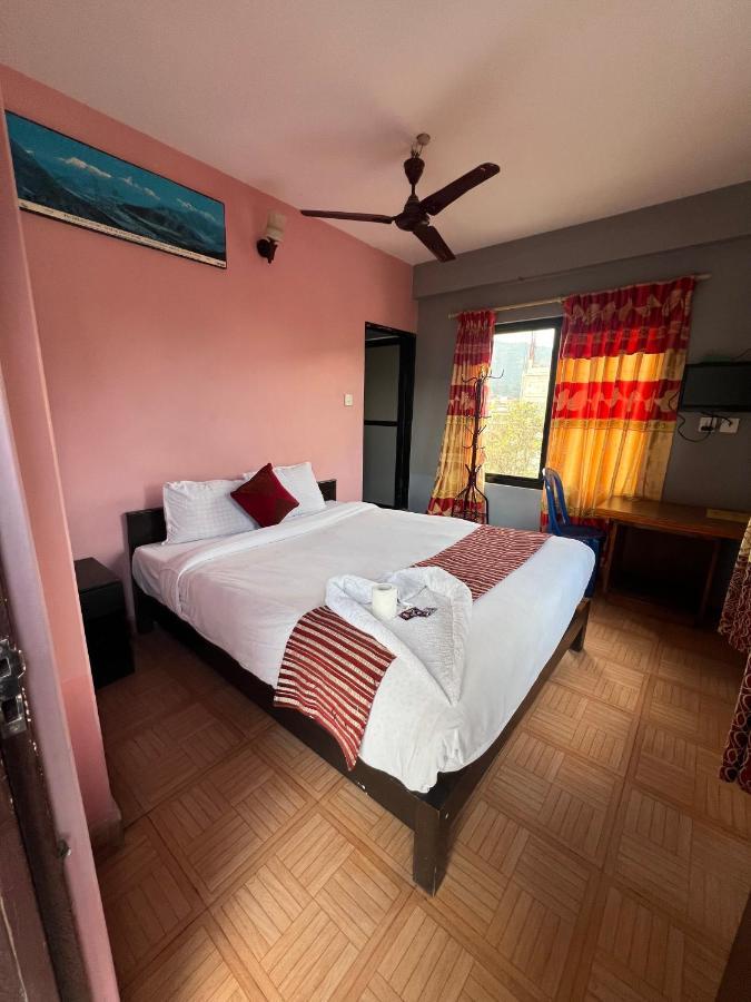 Hotel Donosti Pokhara Eksteriør bilde